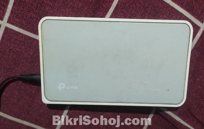 8 Port Network Switch (tp-link TL-SF1008D)